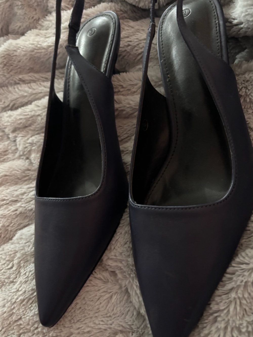 Navy Pointed Toe Slingback Pumps Size 9 Low Heel